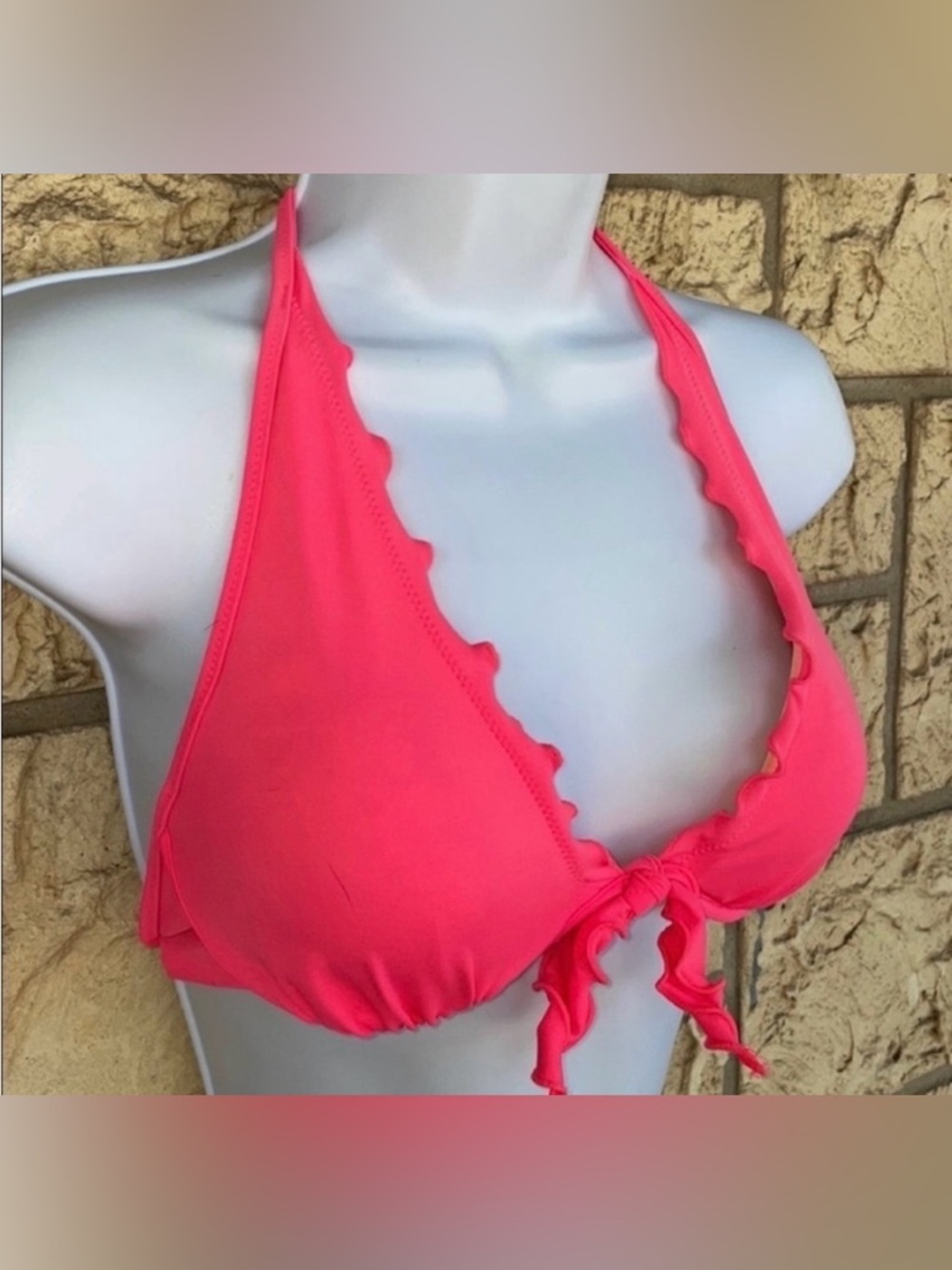 Victoria’s Secret hot pink Swim Bra Size 32 D